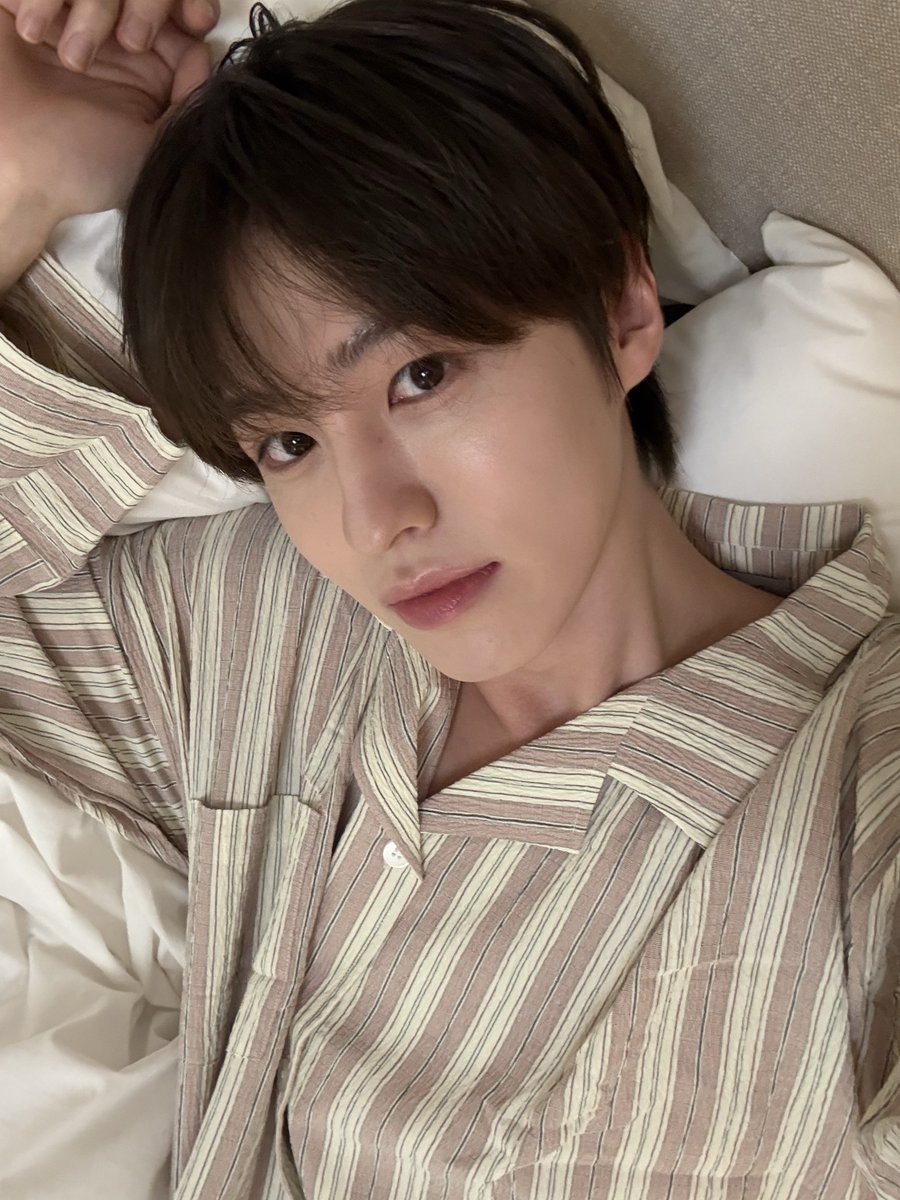 by_EPEX's tweet photo. 잘 자😪

#EPEX #이펙스 #AYDEN #에이든 https://t.co/dVbI52nwte