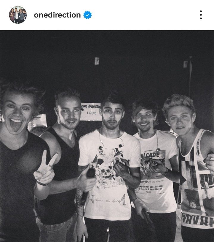 aleestyles91's tweet photo. they made 2013 ICONIC https://t.co/8IeTukBOWW