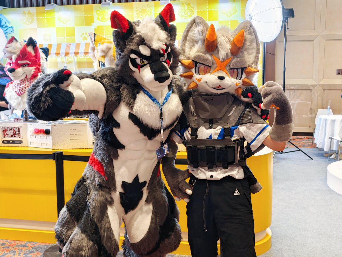 KiraBeta0423's tweet photo. In HiFurry

#fursuit #furry https://t.co/nGTIuuvyty