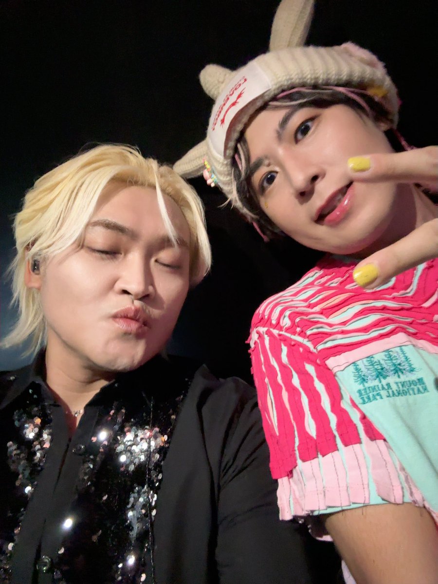 maKijimaRyuichi's tweet photo. しあわせいーっーーぱい💖✨✨✨
#ヒプマイ12thライブ 
二日間ありがとうございました🫶🏻
Block Party も13thも発表できたし！

🐺🐺🐺全員消滅！！！！！！！！
(皆様の嫌な物事が！！！！！)

あんまり写真撮らなかったんだけど！何枚かだけ…☺️

またあおーーぜーーーー☺️
あいしてるよーーーーーーー💖💖💖