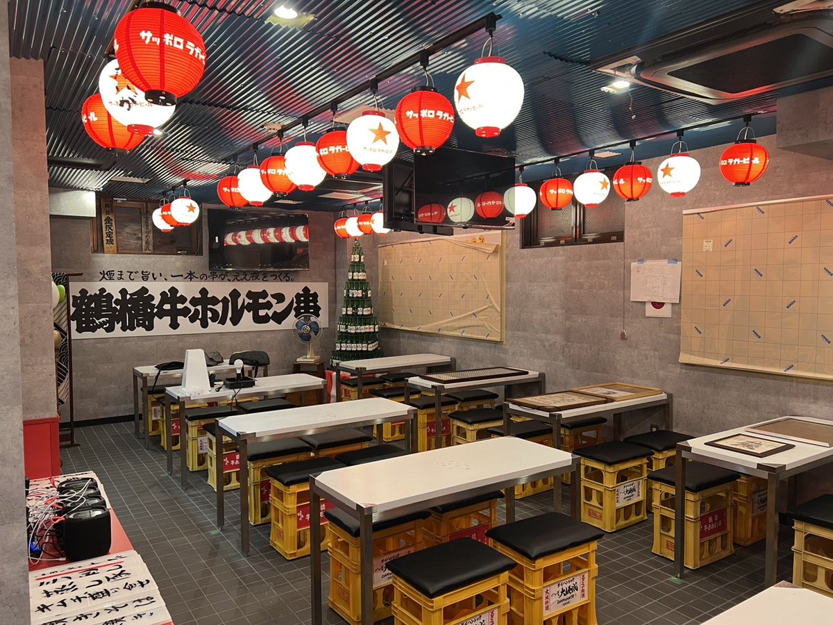 hesogourmet's tweet photo. へそ大坂城錦糸町店
10月8日オープン！

ドリンクメニュー完成！
店内も完成形に近づいて来ました！
大坂城シールも届きました
あとはレジの設定だーーー！

オープンまであと4日！
ホントに間に合う！？ https://t.co/2WwKRrYYHb