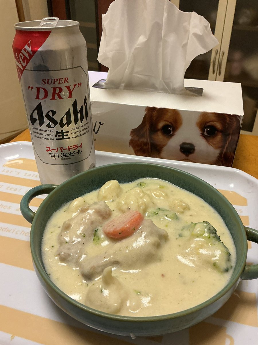 ichinosuke0303's tweet photo. お疲れ様です
気づいたら夜w
シチューができましたよ❣️
＃酒カス https://t.co/6OOdrzoFzB