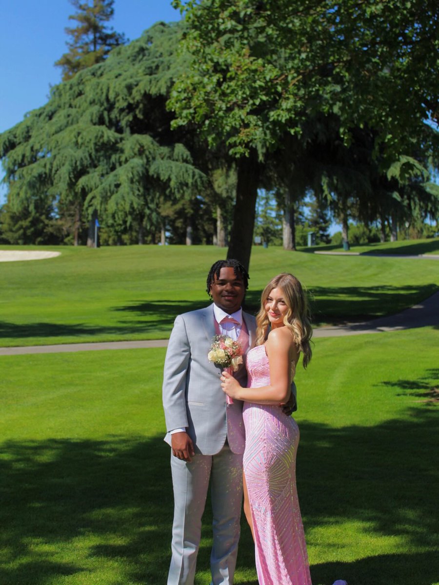 SageHunt64853's tweet photo. #InterracialCouple #WWBM #WhiteWomanBlackMan #BlackManWhiteWoman #MixedCouple #InterracialLove #BNWO https://t.co/QUubXow8Ib