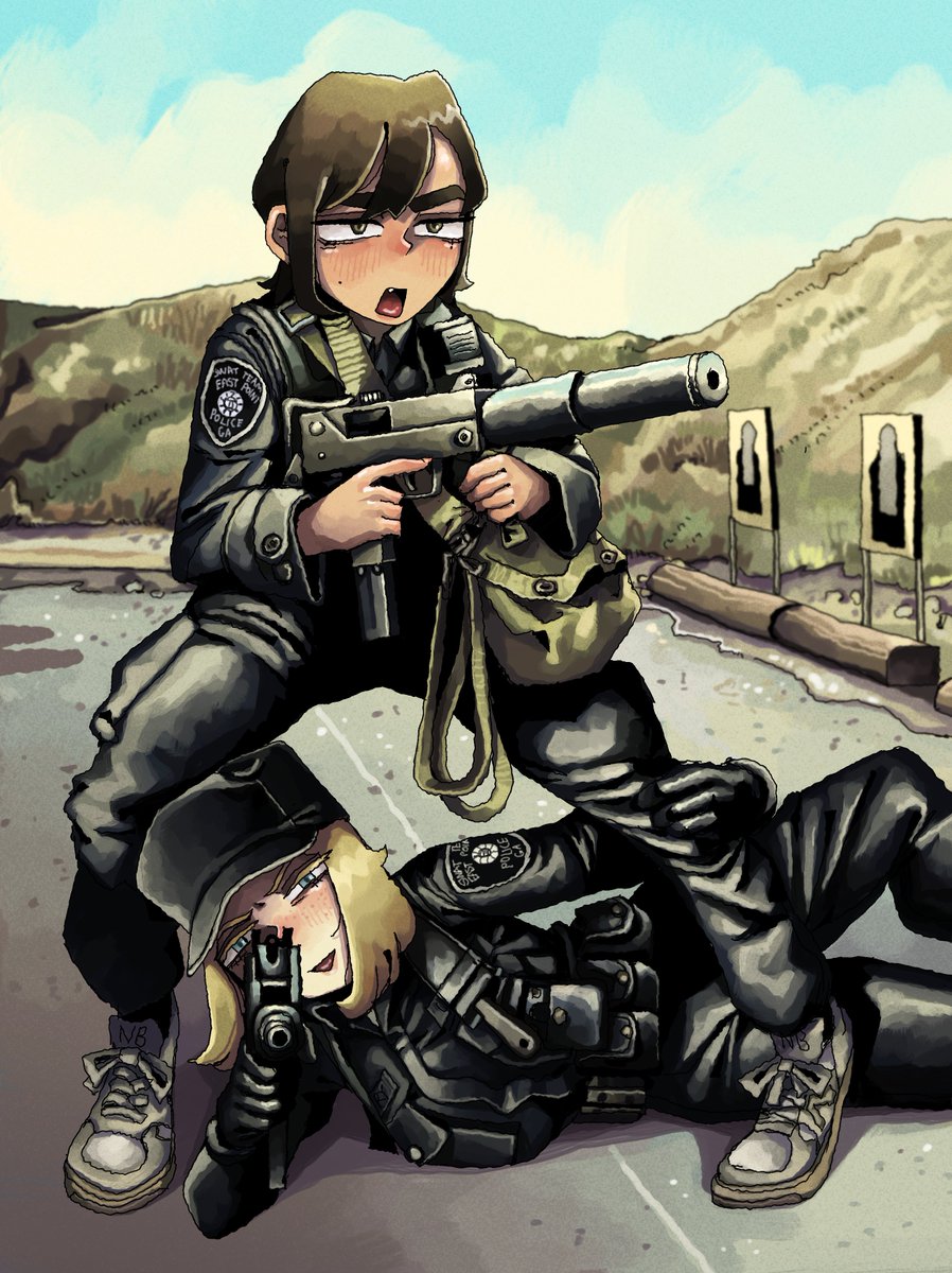 lisKim13's tweet photo. Tactical https://t.co/z0lICcLYRC