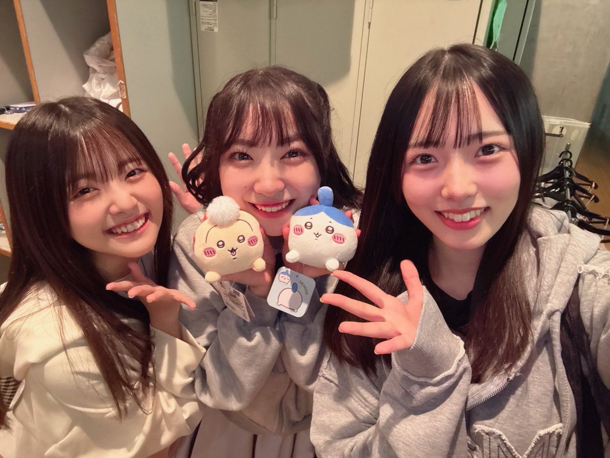 nmb48_juna_17's tweet photo. よしみんさん😭😭
ご卒業おめでとうございます！！

ちいかわの映画に誘ってくださったり最後までダンスを教えてくださったり、ずっと優しいよしみんさんに支えられてきましたт_т♡

これからも応援しています！！😭❤️
大好きです⊂( ᴖ ̫ᴖ )⊃♡

🩷 #吉見純音卒業公演 💙 https://t.co/EPCno8813T