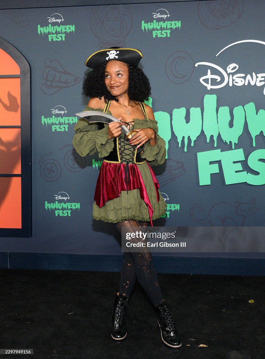 generationybh's tweet photo. Saniyya Sidney (COBAB, King Richard) at Disney+ Huluween Fest https://t.co/iAh0E2I3lj