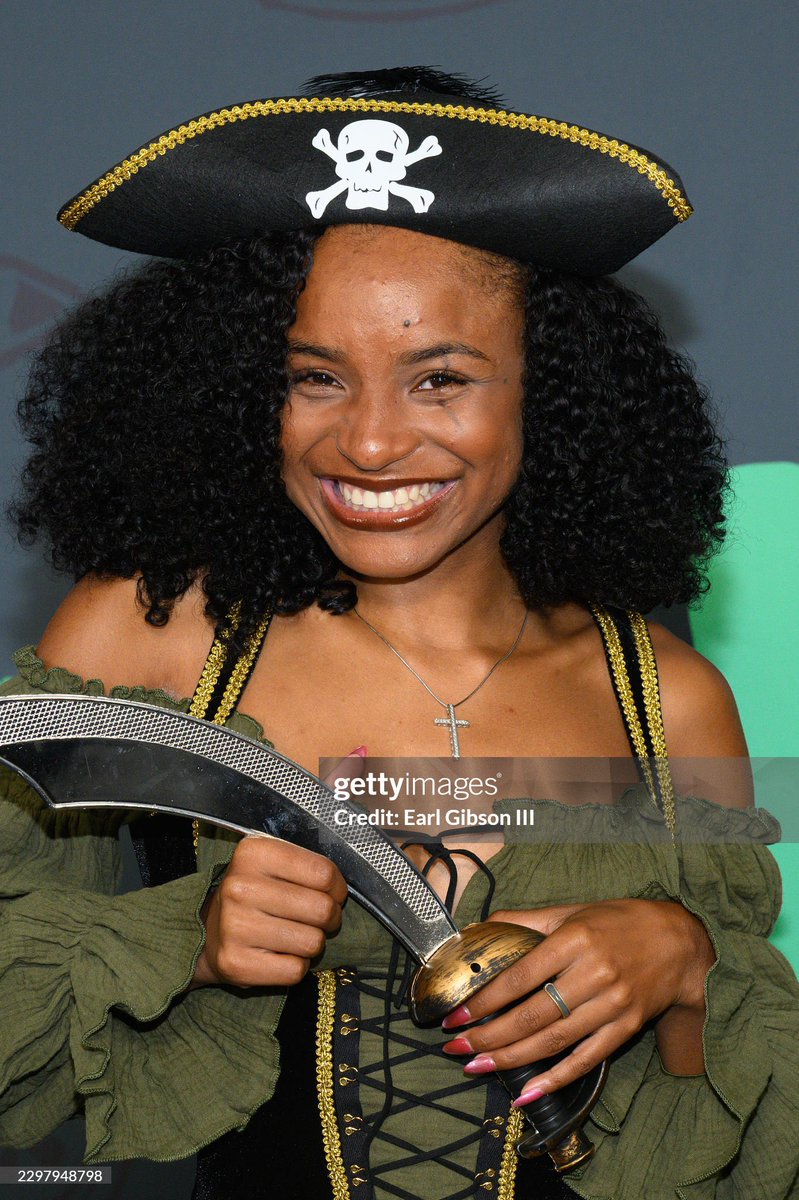 generationybh's tweet photo. Saniyya Sidney (COBAB, King Richard) at Disney+ Huluween Fest https://t.co/iAh0E2I3lj