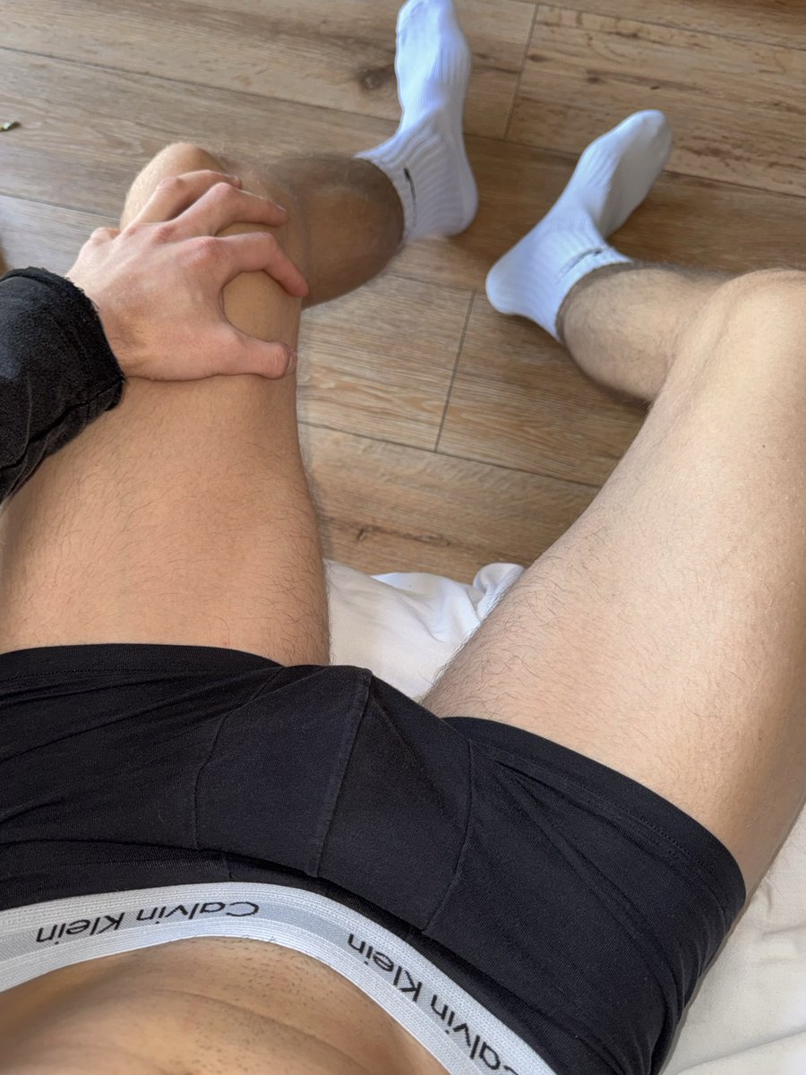 DoubleTroublesm's tweet photo. Another reveal, this time it’s my turn… leaving on the floor what I don’t need. 😈🔥

#chudai #hot #gay #men #socks #boxers #twink https://t.co/TC3iCM5imX