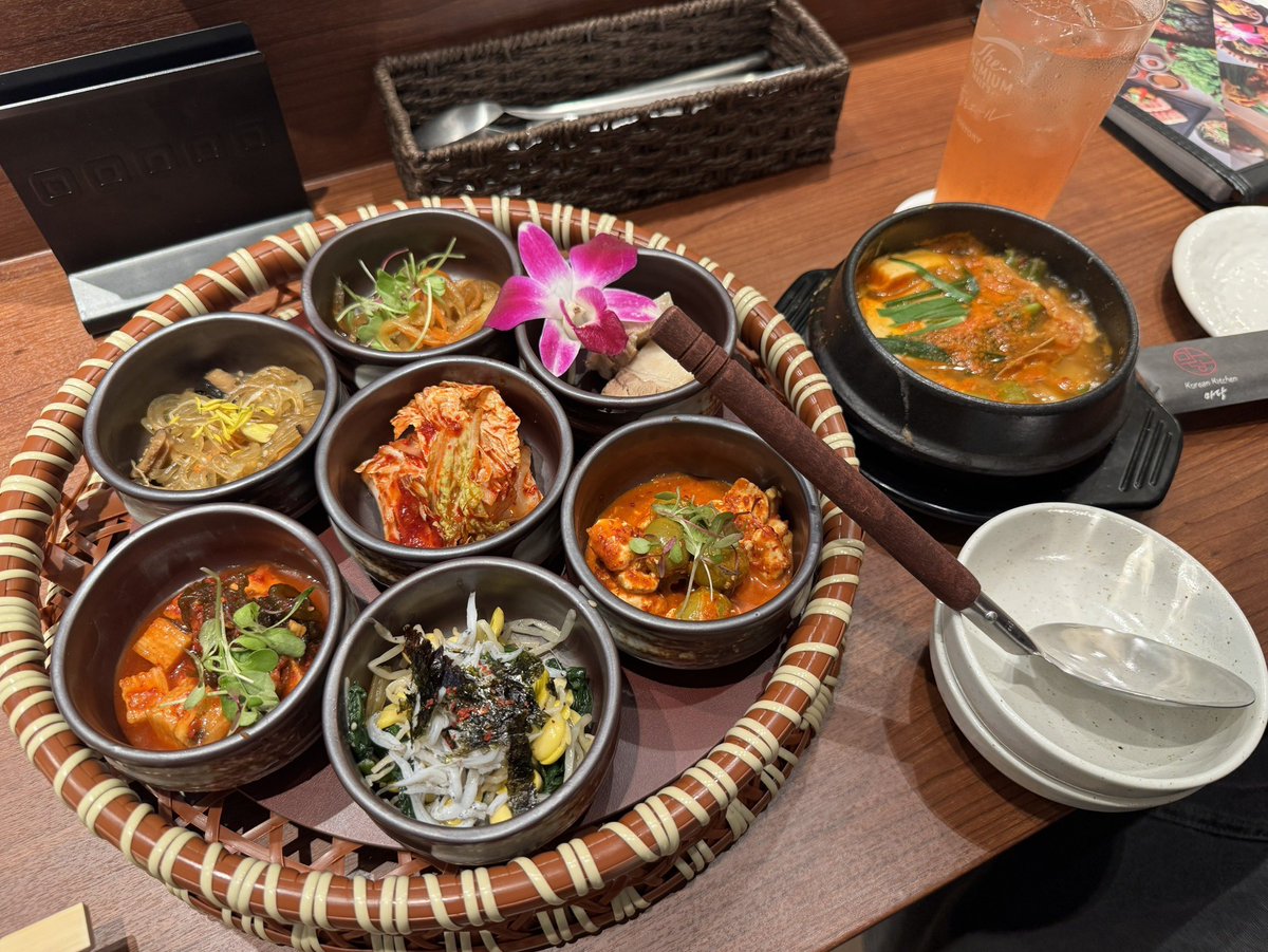 C0n0tan's tweet photo. 今日は、今軸の好きな男皆して韓国に
おるから、
ティーちゃんライビュ見てから、
こちらに

1月の有明から、
国内ホルツ、
アジアツアーまでぜんっぶ
ほんっとお疲れ様ティーちゃん！！！ https://t.co/KdvZYHzsf4