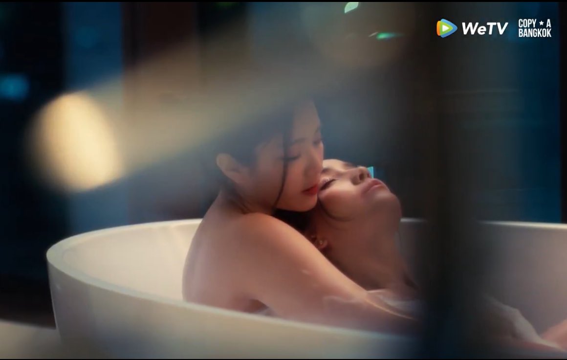 anythingGL's tweet photo. What is Khun Chat doing here?

A. Playing piano
B. Strumming guitar
C. Pressing buttons
D. All of the above

Love On Hire Trailer
#รับจ้างเลิกรักมีเทรลเลอร์แล้ว https://t.co/YzLPdtE6eZ