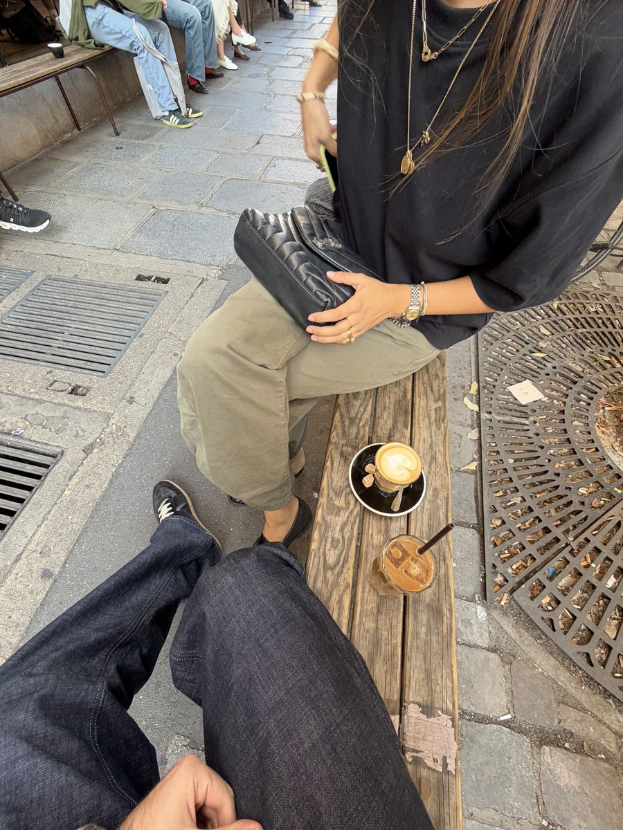 alexmamyy's tweet photo. back in paris big week coming https://t.co/muyqAGFTnj