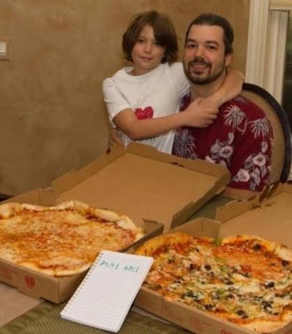 crispydevaa's tweet photo. Why would we send fees to satoshi when we can send fees to the guy who bought pizza for 10,000 BTC.  

This is a god narrative. https://t.co/LhKkirKry7
