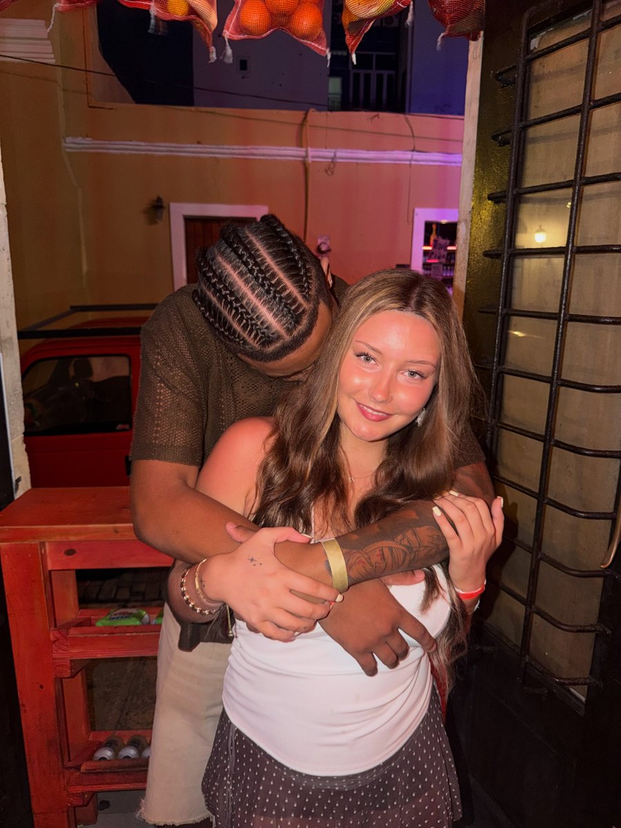 SageHunt64853's tweet photo. #InterracialCouple #WWBM #WhiteWomanBlackMan #BlackManWhiteWoman #MixedCouple #InterracialLove #BNWO https://t.co/YqrW7SWhUx