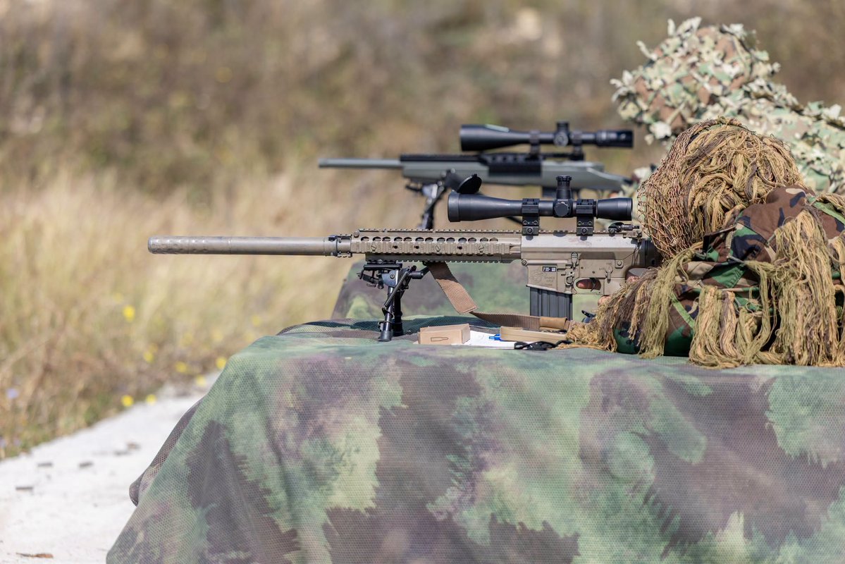 NATO_SOF's tweet photo. Precision takes training. Strength takes teamwork 🤝

Special Operations Forces from NATO Allies 🇵🇱 Poland and 🇷🇴 Romania train alongside 🇬🇪 Georgian SOF Partners during a two-week sniper course focused on precision, fieldcraft, and shared skills. 

🎯 Training side by side builds trust, strengthens interoperability and improves the ability of Allied and Partner SOF to operate effectively together.

📸 @PLinNATO | @Poland_MOD 
@RomaniaNATO | @MApNRomania | @ModGovGe