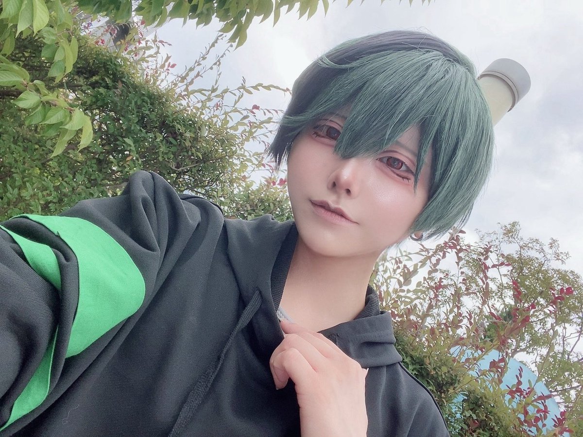 NewChedaSan_cos's tweet photo. ⚠︎nmmnコスプレ⚠︎

おそくほ〜！🍵
この辺りで撮ったTikTok後ろの葉っぱ達と
頭の色同化してて爆笑していた

#ニューレイヤーズパラダイス 
#シクフォニコスプレ https://t.co/XfO3aehtJA