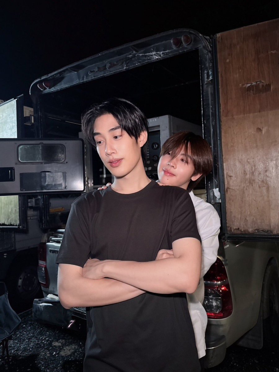 Linsupromax's tweet photo. ไอเจี้ย พี่เติ้ลตัวหนาขนาดนี้ตั้งแต่เมื่อไหร่ เหมือนตู้เย็นกับแม้กเน็ต 53553553535335535355454545455454553555

YOURTUBER Q7
#ยัวร์ทูบเบอร์Q7 https://t.co/EFpmpgUQPP