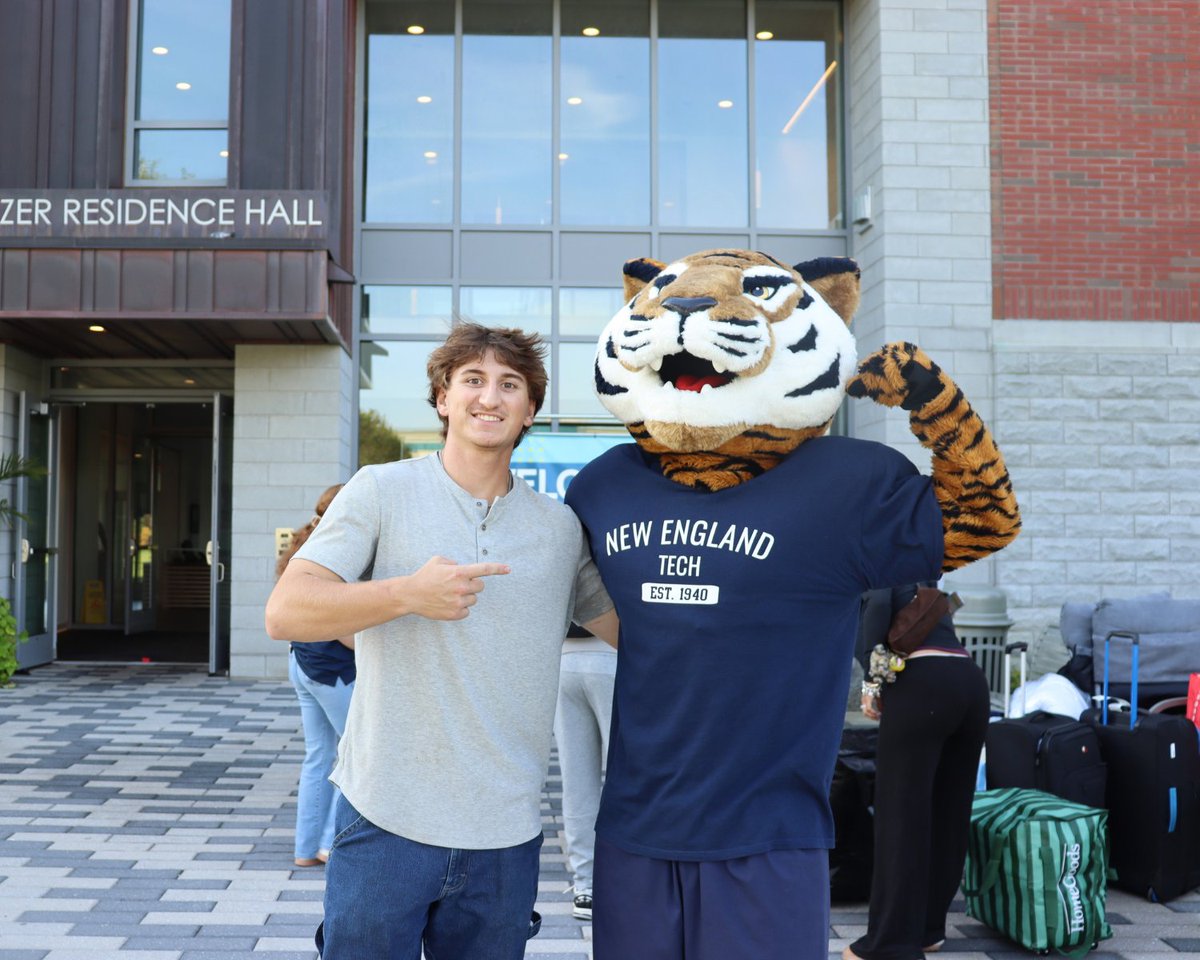 NEInstituteTech's tweet photo. We welcomed our Tech Tigers home this past weekend &amp; can’t wait to kick off Fall Term! 🐯 https://t.co/5mDKe5EJDi