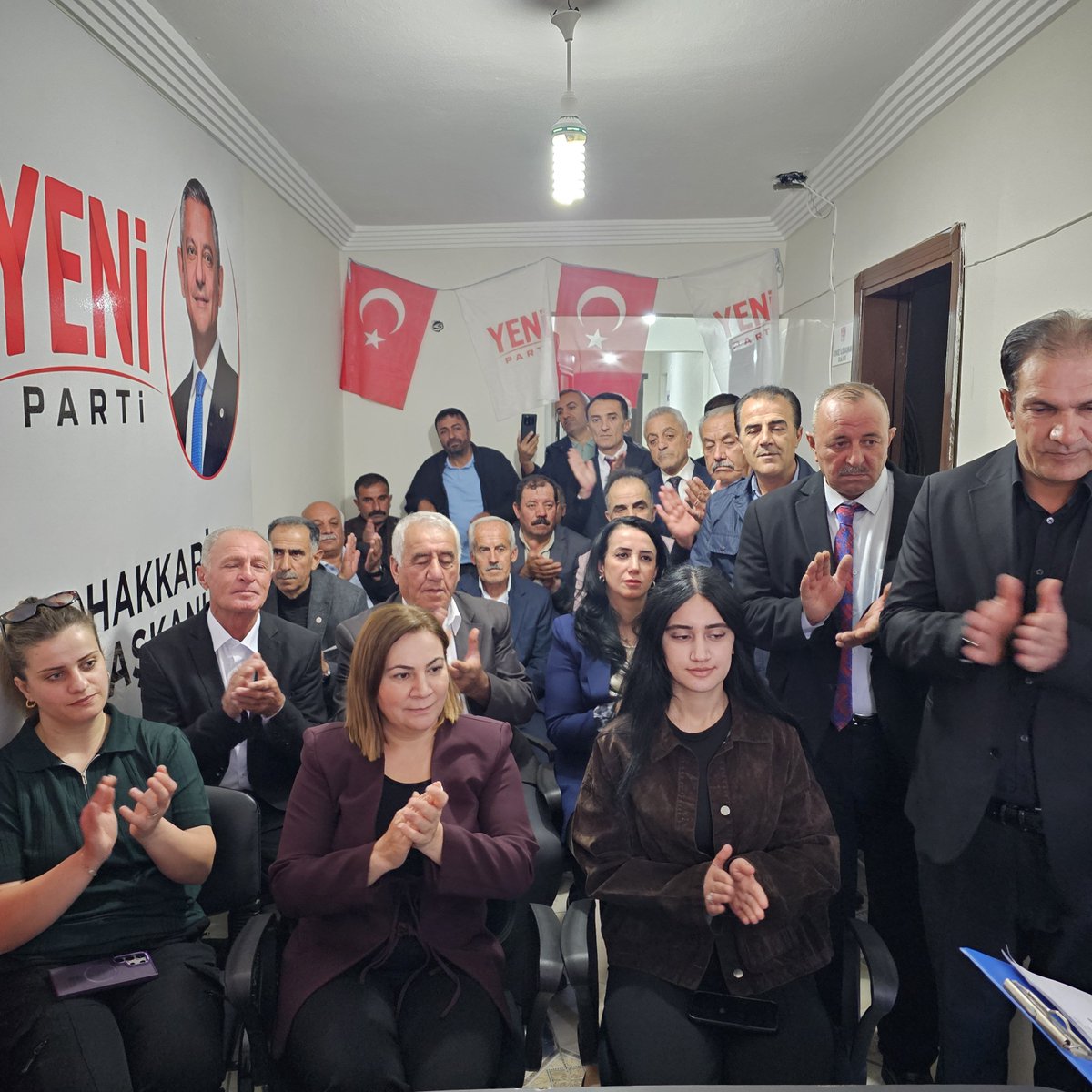 SuzanMyk's tweet photo. Bugün Merkez İlçe Başkanlığımızın 1. Olağan Kongresi’ni gerçekleştirdik.
Merkez İlçe Başkanlığına seçilen Celal Beysi’yi ve yönetimini tebrik ediyor, yeni dönemde başarılar diliyorum.
Birlik, dayanışma ve örgütlü mücadelemizle hep birlikte daha güçlü yarınlara… https://t.co/dOSiCUT2Np