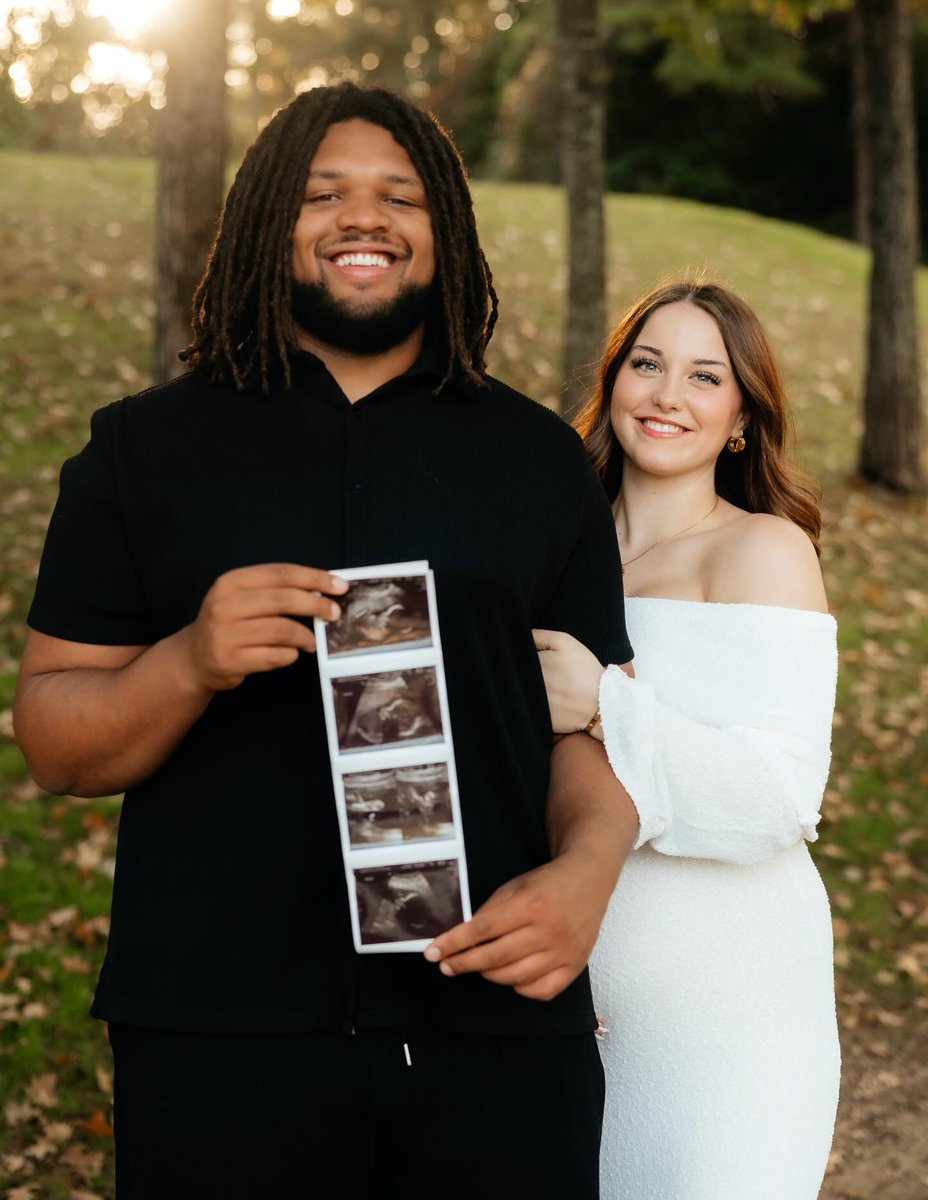 SageHunt64853's tweet photo. #InterracialCouple #WWBM #WhiteWomanBlackMan #BlackManWhiteWoman #MixedCouple #InterracialLove #BNWO https://t.co/FXN6AAHpgW