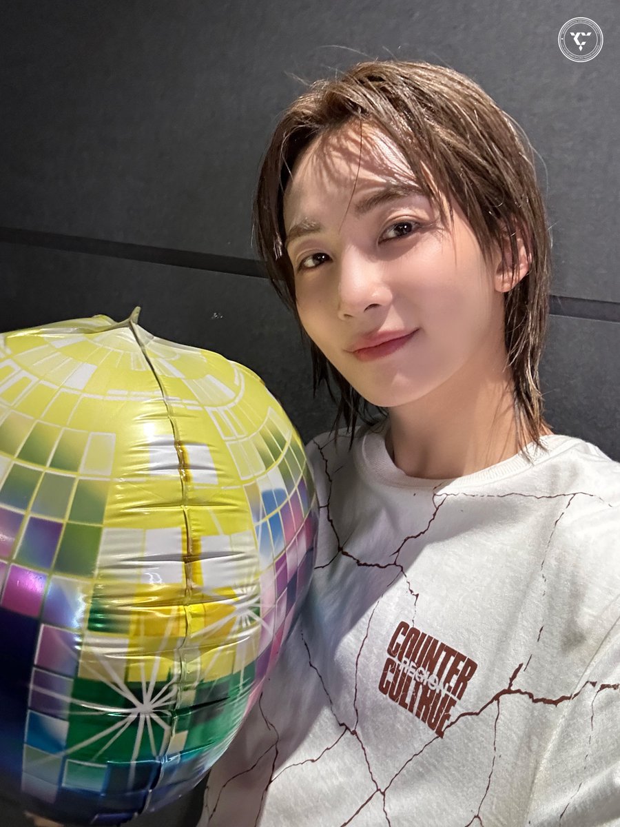 wonubliss's tweet photo. JEONGHAN 🩶🎊 https://t.co/IEAh3XDzZd