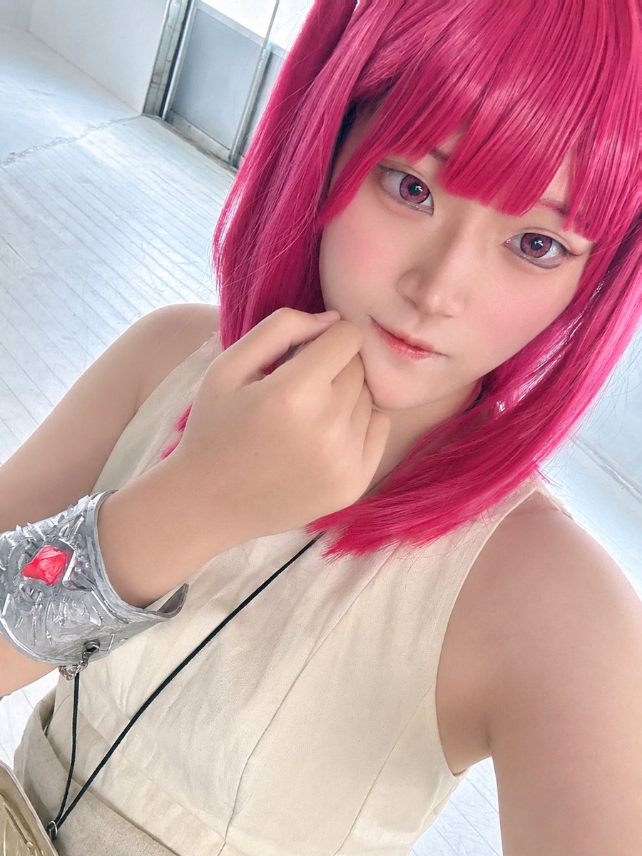 kmoyu_'s tweet photo. 赤系の髪しすぎじゃない…？
強く、可愛い女が好きだ https://t.co/MYybVtRzDj
