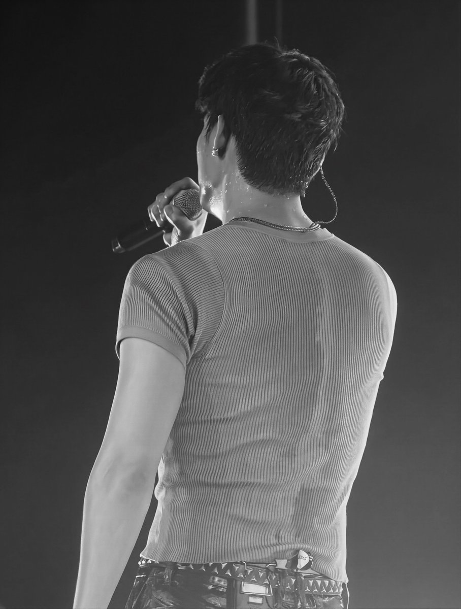 jaybmoment's tweet photo. Your back says it all — you carry so many dreams on your shoulders. We’ll always be right here, cheering for you. 💚✨

#JAYB #제이비 #재범 #Jaebeom @defjaybkr https://t.co/Beb94gqR4D