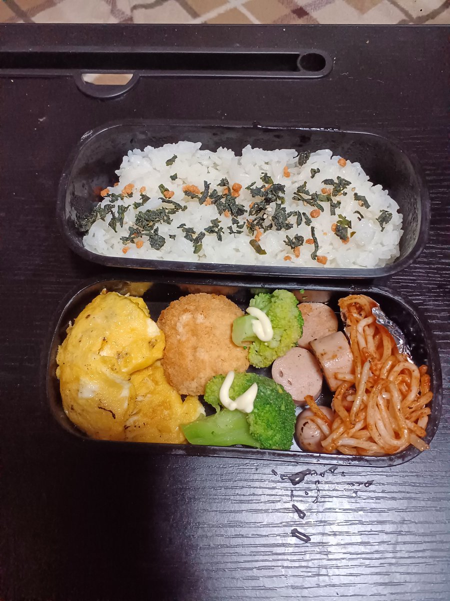 cheezjiji's tweet photo. 弁当完成
 #たっくんのお弁当 https://t.co/lO25fUStv0