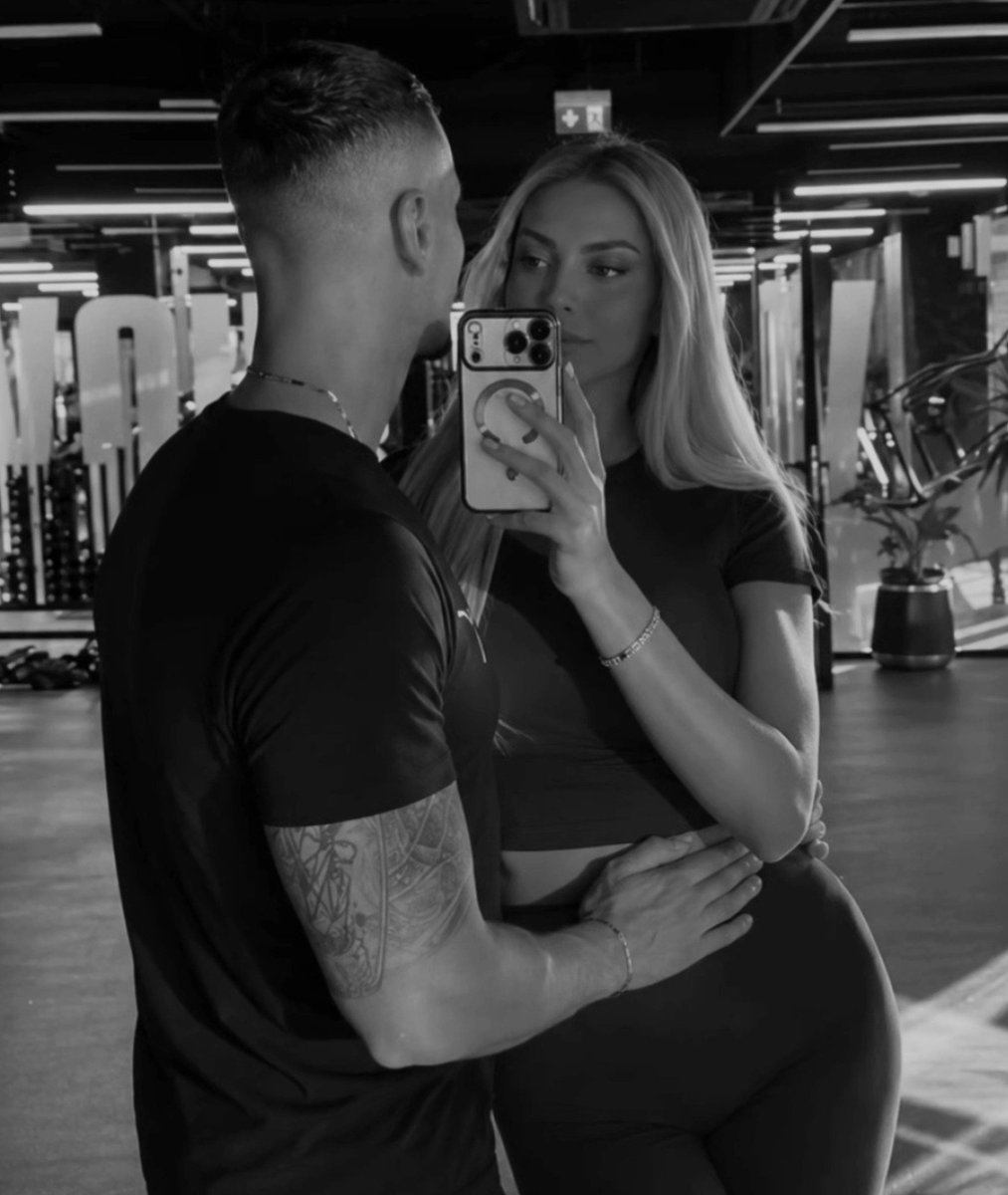 couple_aura7's tweet photo. BORRI COUPLE 💪🫶
#briteo https://t.co/pxla5j3XTs