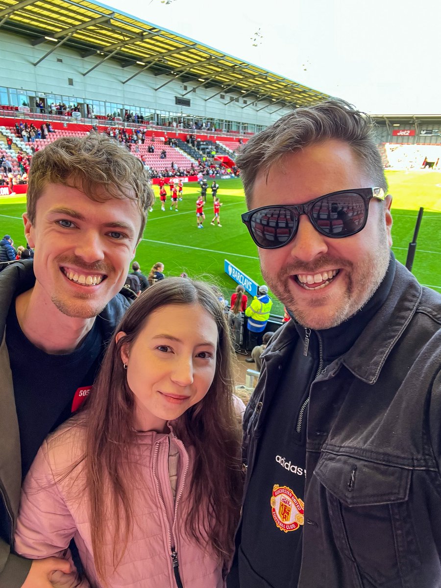 nathanlthomas's tweet photo. Belting afternoon watching @ManUtdWomen yesterday. 

Another win, in their 250th match. Even sweeter that it came against the scousers 👊🇾🇪 https://t.co/B2HMIx8FJ5