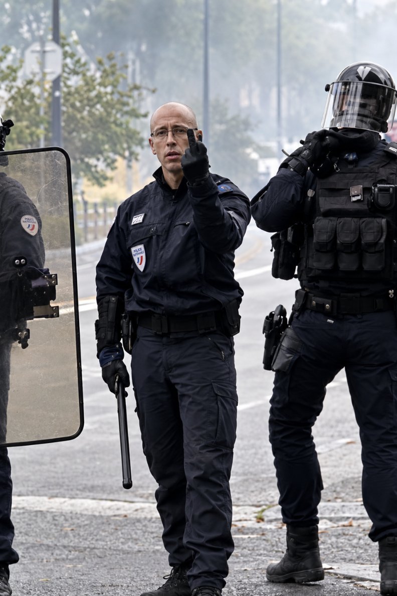 sunsetvibe_18's tweet photo. @Lambdactu Comment un policier peut-il en arriver à introduire une matraque dans l’anus d’une personne qu’il est censé interpeller et protéger ? Comment une intervention policière peut-elle dégénérer au point d’aboutir à une violence d’une telle gravité ?

Flics enragés, casseurs, violeurs https://t.co/G3NSa2c8UD