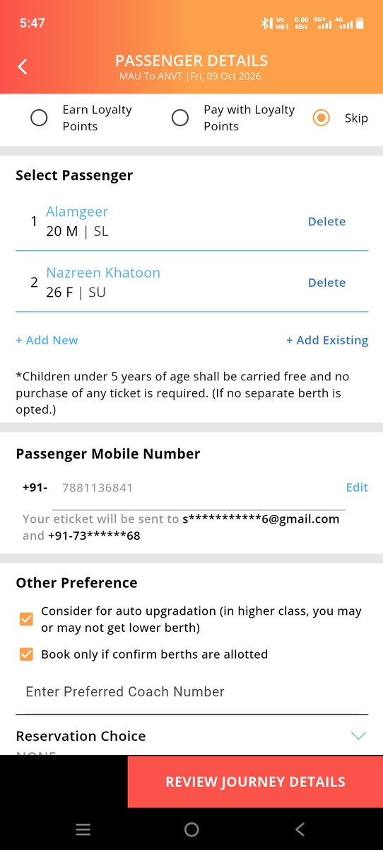 ShahG_140's tweet photo. @myogiadityanath @CMOfficeUP @AshwiniVaishnaw @RailMinIndia @IRCTCofficial @RailwaySeva इस बार भी PNR: 2264448785 (ट्रेन 22539) में सीटें उपलब्ध होने पर भी Side Lower की जगह Middle Berth अलॉट कर दी गई। जब सीटें खाली होती हैं, तब भी पैसेंजर चॉइस को नजरअंदाज क्यों किया जाता है? कृपया इस ऑटो-अलोकेशन स���स्टम में सुधार करें। और मेरा प्रेफरेंस सीट अलॉट करने की कृपा करे। https://t.co/36NYB0ehDT