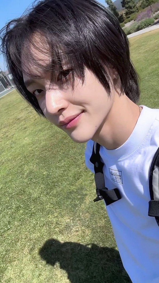 seswsa01's tweet photo. 라이즈 아이폰 시절인가... ๑⃙⃘̥̅_ ๑⃙⃘̥̅ #원빈 https://t.co/MXYiFp3WYu