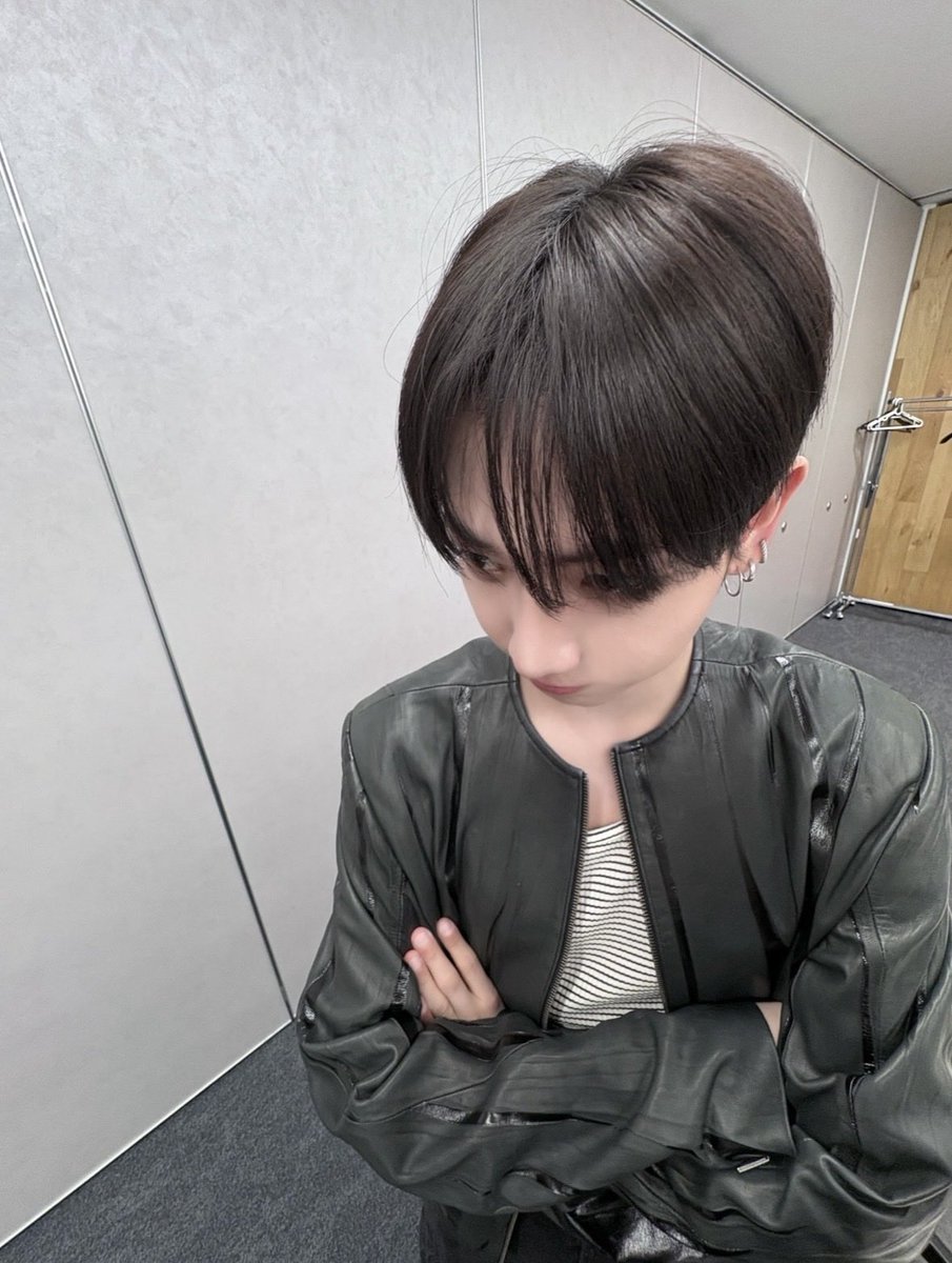 brokentwntyn's tweet photo. (🐶💬 )

: ผมงอนอุนฮักอยู่ล่ะ แต่พอกลับมาหอปุ๊บ มานก็ไปย่างเนื้อมาง้อเลยอ่ะ

: น้องเล็กแบบนี้จะหาได้จากที่ไหนอีกล่ะเนี้ย

: กู้ด! มักเน่กู้ด!

งอนใส่น้องแบบนี้ม้ายนั่น https://t.co/cLHf8VTMZv