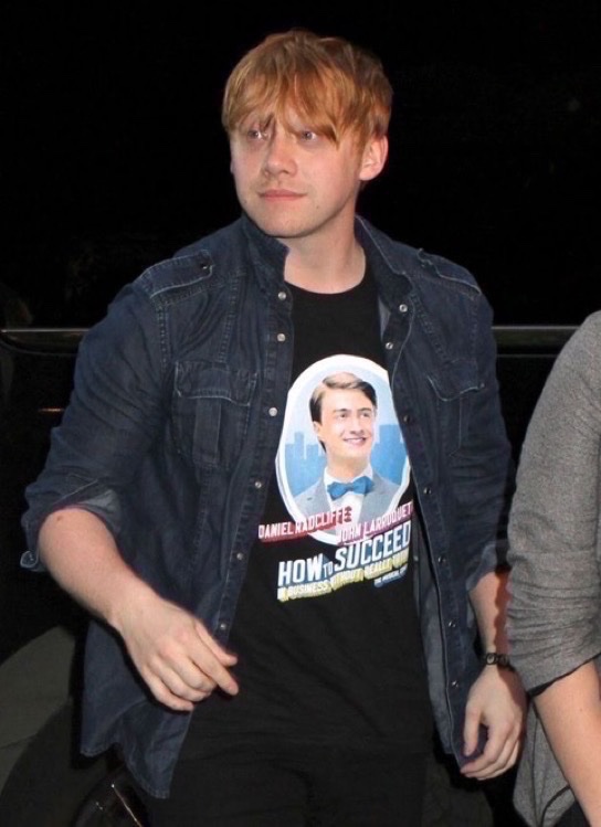 TheDailyHPotter's tweet photo. Rupert Grint has a great t-shirt collection! 👕 https://t.co/UJx692kNAZ