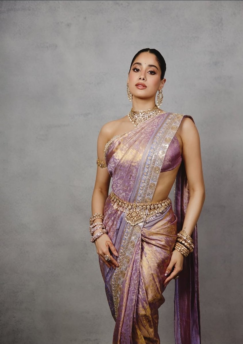Movies4u_Officl's tweet photo. "Technology should never become a tool for violating a woman’s privacy, consent, or dignity. 

No clothing, choice, or circumstance gives anyone the right to cross her boundaries."

- #JanhviKapoor thanks #JrNTR for taking stand for her. https://t.co/u8Cm7TURMo
