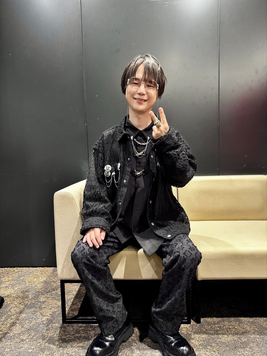Kengokawanishi's tweet photo. ヒプマイ12thライブday2無事終わりましたーーーー！

２日間楽しかったーーーーーー^ ^

そして来年13thライブの発表もあり今から待ち遠しいですね！

開場や配信でご覧いただいた皆様、本当にありがとうございました！

ゆっくり休んでくださいね！ https://t.co/LzYXeGYexL