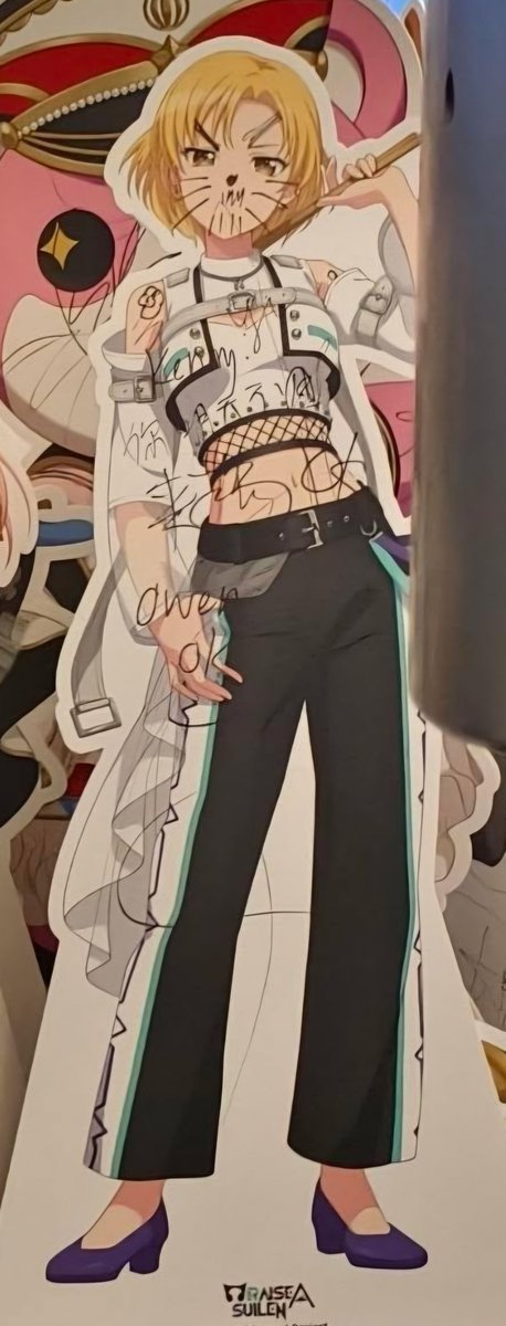 White_Ais's tweet photo. スタッフがパネルの盗難を防ぐために、キャラ全員のパネルに落書きしたらしい
MASKINGのパネルには「お前ら明日から来なくていいぞ」って書いてあった
#BushiroadEXPO2026 https://t.co/BvIGSRIfu8