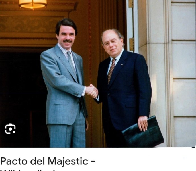 AntiBulosPP's tweet photo. @WyomingGran @JoseMan05515340 @BarretsCal @vox_es @ppopular Sin palabras!! Imagen > 1000palabras. Ya M. Rajoy (sea quien sea) jovencito (hilillos de plastelina) aparecía junto a Aznar y Pujol. También os dejo la carta, donde el abuelo Florenci sale, a los Reyes Magos de Pujol (3%). 
Y acordaos del Pacto Majestic⬇️ 
https://t.co/dea3RcffJd https://t.co/3N5DDOV3NZ