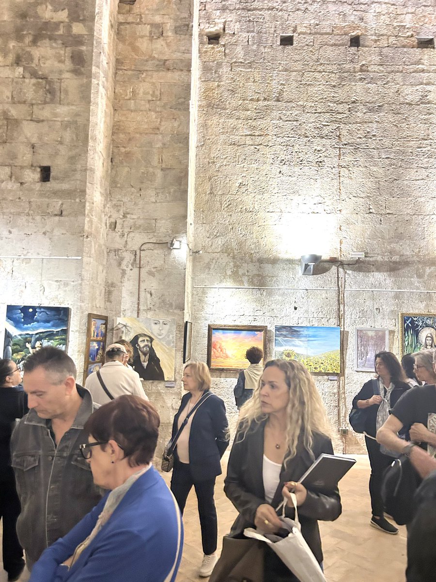 GPuntelli's tweet photo. 3 ottobre 2026 ottocento anni dal Transito di san Francesco. L’arte contemporanea nazionale ha reso omaggio alla spiritualità francescana con la mostra Cari Maestri. Tanto, tanto pubblico a Gubbio nelle tre location. https://t.co/1P3lU4frVs