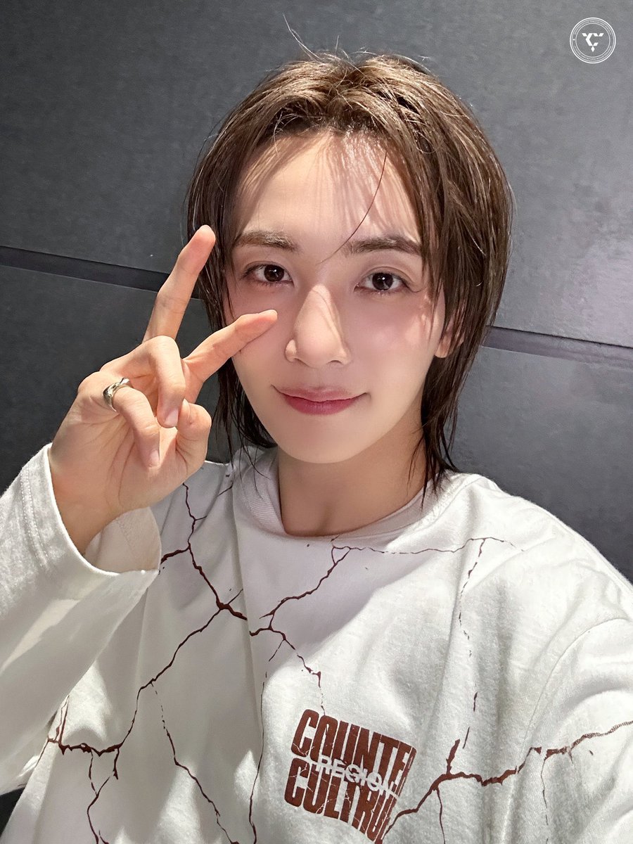 hanniethinker04's tweet photo. 261004 #JEONGHAN #정한 
HAPPY BIRTHDAY JEONGHAN 🐰💎 https://t.co/BeMayKLtRa