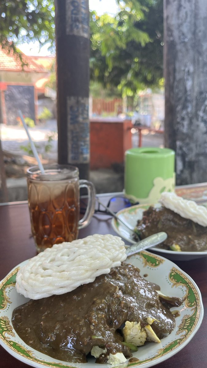 freshappiness's tweet photo. @TanyarlBase Rujak cingur https://t.co/LxhiZAYM4E