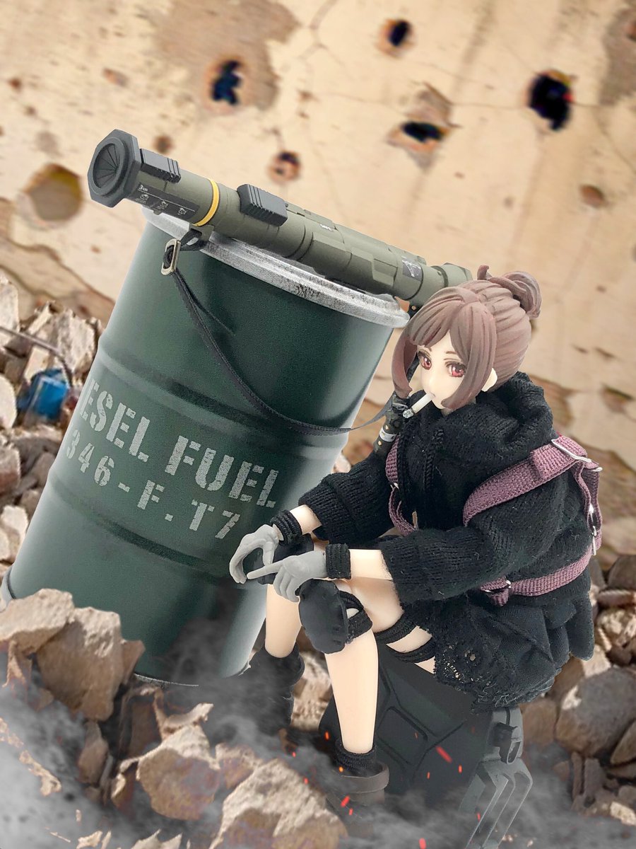 YHM12960222's tweet photo. #深夜の小武器庫部
お題「孤立無援」 https://t.co/ZiaeSY3RFP