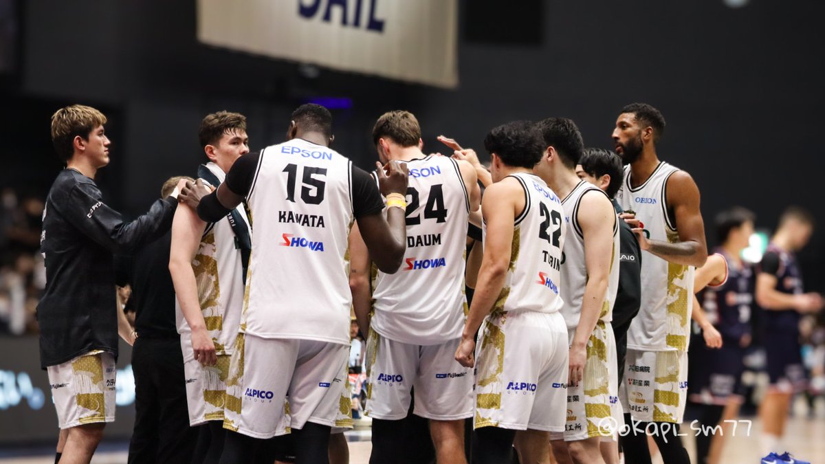 okapi_sm77's tweet photo. 本当に本当に満身創痍でかっこよかった🖤
今季初信州は勝ち！！！！
久しぶりにカメラも使ったしいい写真が撮れたと思ってる📸
次は１０日☆ミ
 #信州ブレイブウォリアーズ https://t.co/PfgpEapkFz