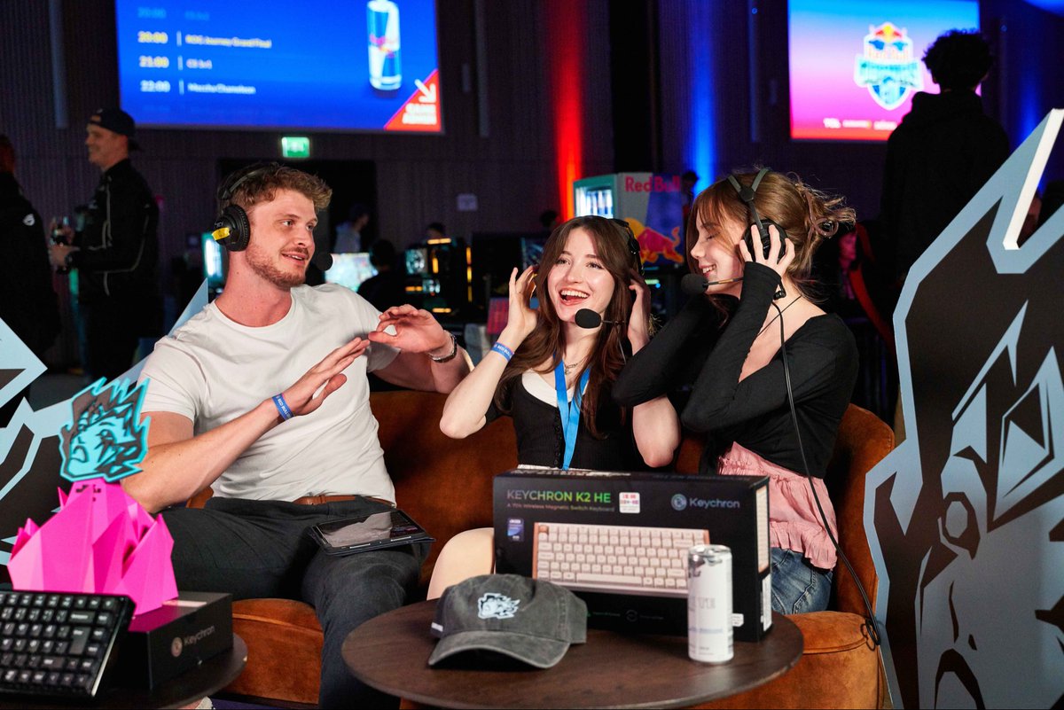 GIBAWAYGAMING's tweet photo. And just like that, the trophies are lifted, PCs unplugged and Red Bull GIBAWAY Edition Four is a wrap ✌️

A massive THANK YOU to all our attendees, partners and staff who made this into the unforgettable adventure that it was 💙 https://t.co/LGTRHhPpfZ