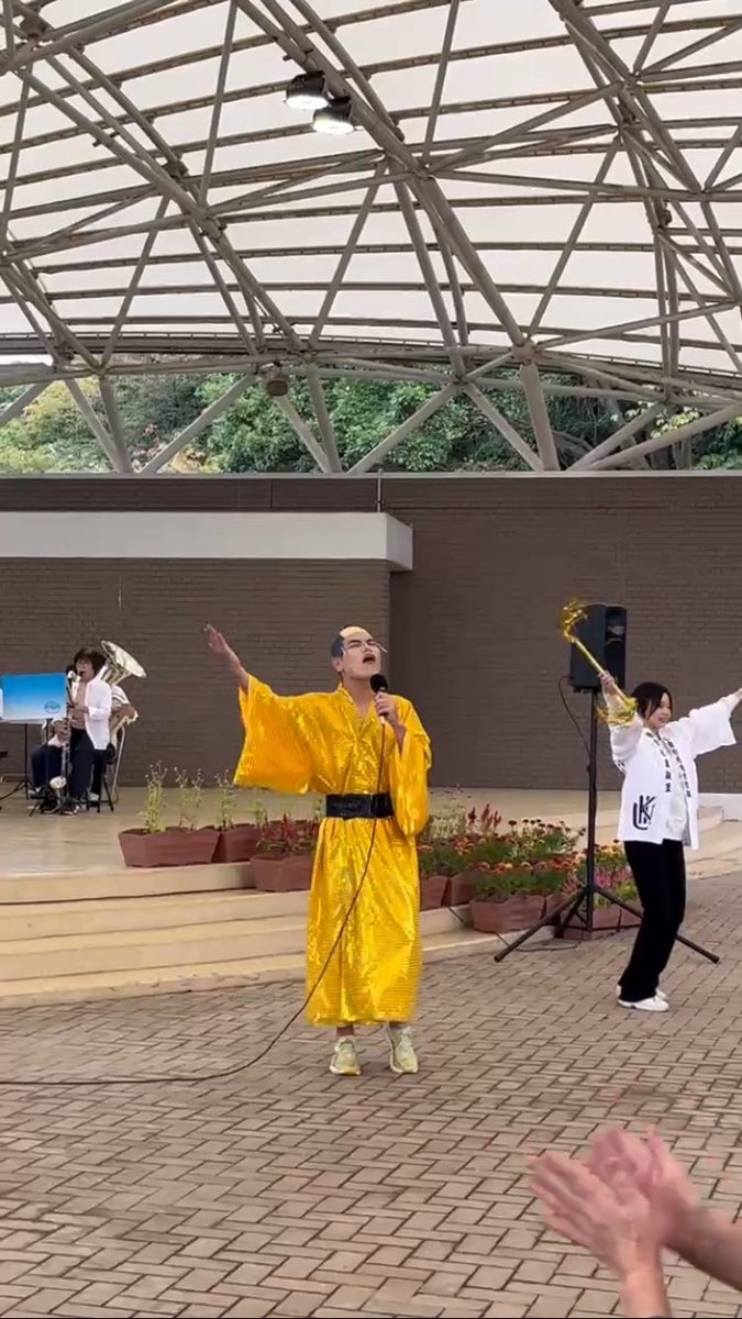 kita_phil_wo's tweet photo. あいにくのお天気でしたが、会場は歌声と音楽でいっぱいに🎶✨️

ご来場いただいた皆様、ありがとうございました☺️ https://t.co/nBzptDsW4k