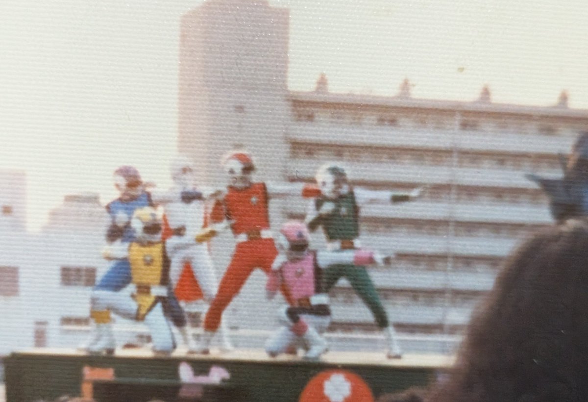 kd5486's tweet photo. ニチイのフラッシュマンショー！
特別ゲストは月光仮面でした。
#フラッシュマン https://t.co/yT9azXsIke