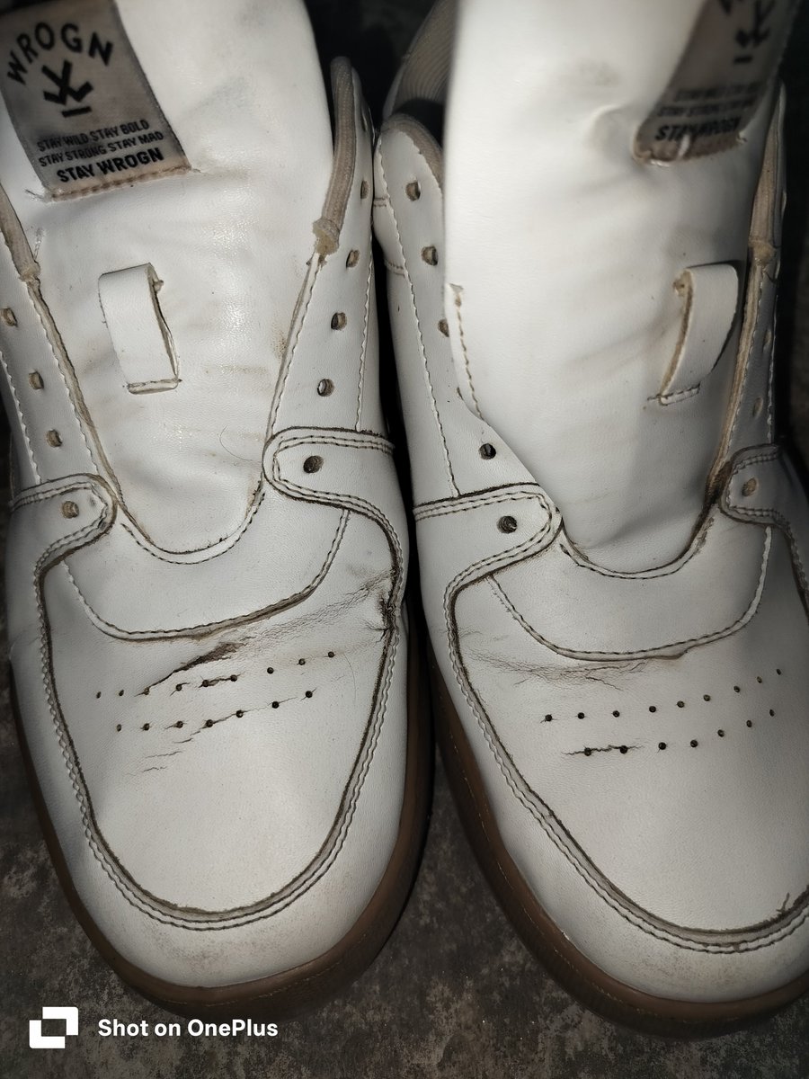_Mandeep____'s tweet photo. @StayWrogn Really disappointed with the quality of shoes. I bought them just 2 months ago, barely used 20 days. Yet, the shoes are already showing cracks, peeling and damage. Please look into this and provide a proper resolution. #WROGN #CustomerService #PoorQuality #viratkohli https://t.co/m0tQkukuge