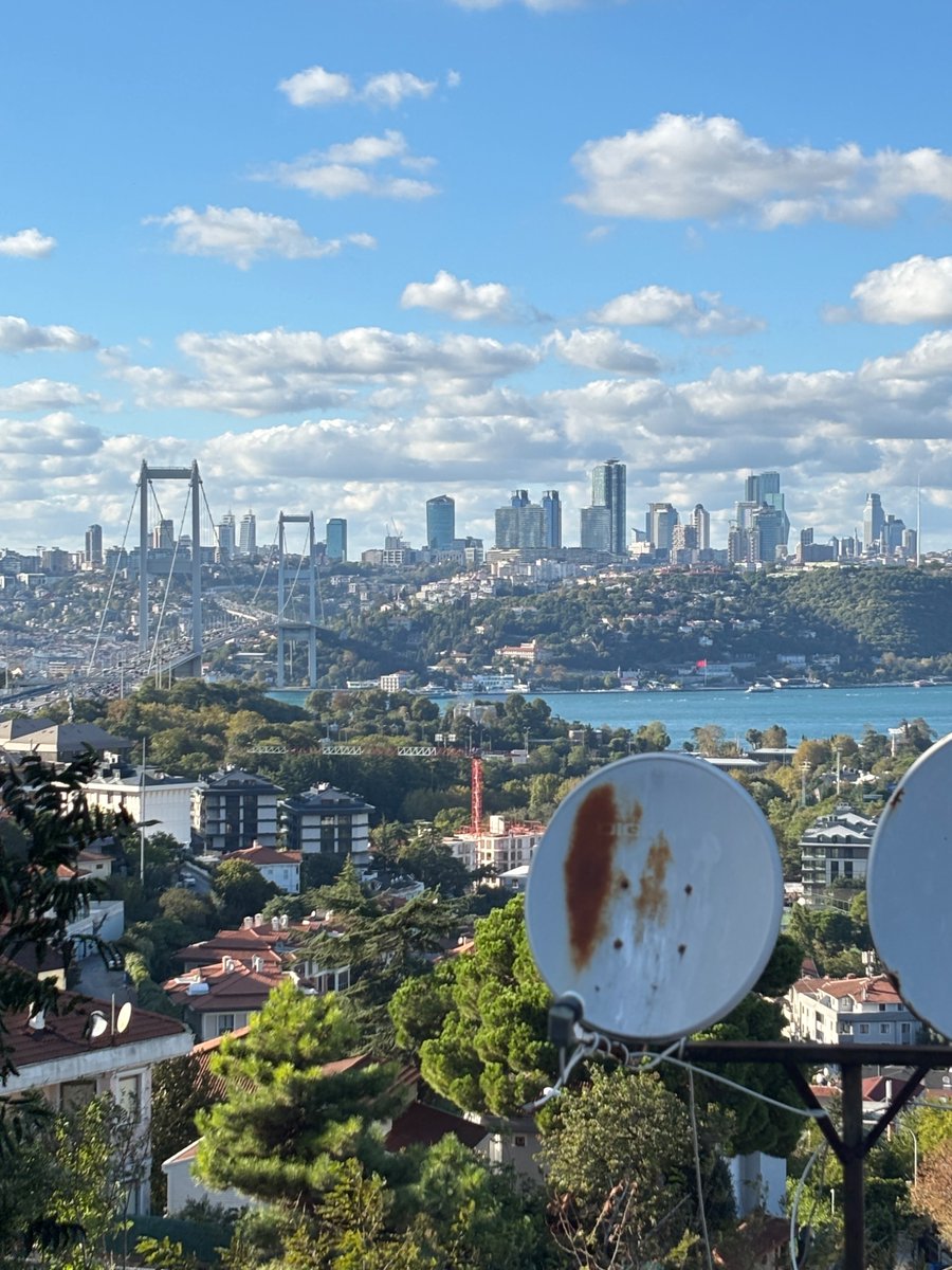 Afitabgibi's tweet photo. istanbul istanbulluyor..miss gibi hava https://t.co/6Ljo5SDiK2