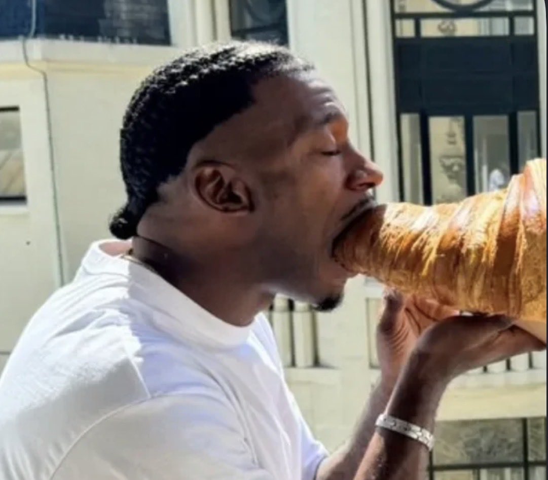 needsomebapple's tweet photo. Make the call Adam Peters. #rg3 https://t.co/GRN3a6x3qL
