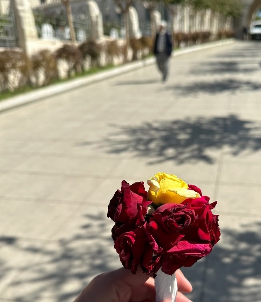 serhendi23's tweet photo. İyilik Eden Karşılık Beklediği An Tefecidir.... https://t.co/KAsW9OWodr